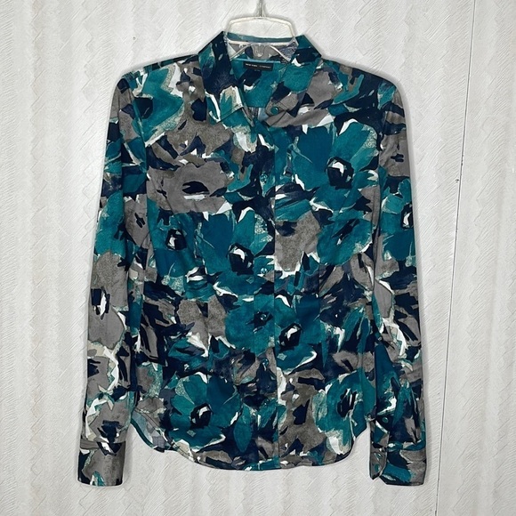 ❤️ 🆕 NEW YORK & COMPANY Button Down Blouse Size S - Picture 2 of 4